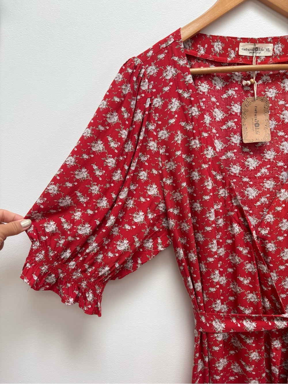 Natural Life The Sophia Wrap Maxi Dress in Red Floral XL - Picture 6 of 9